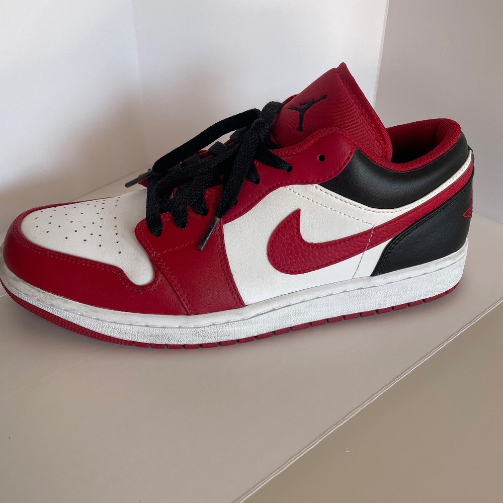 Nike Air Jordan 1 Low Men's Size 10